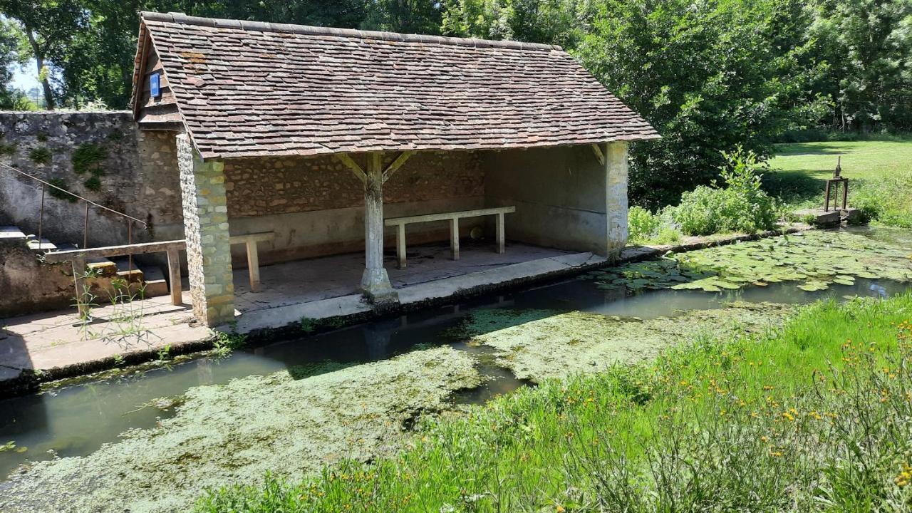 La Menagerie Hotel Maigne Exterior photo